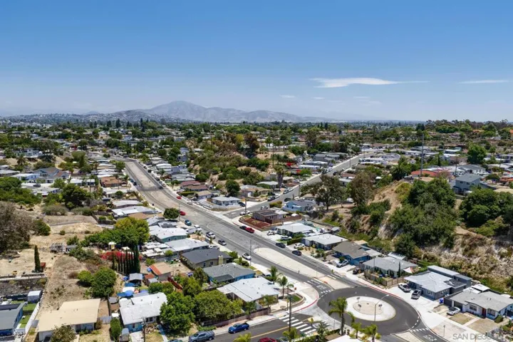 6062 Streamview, San Diego, California 92115