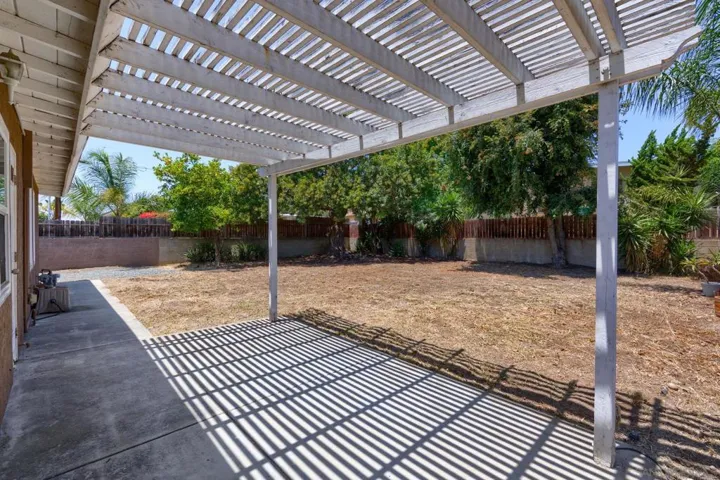 6062 Streamview, San Diego, California 92115