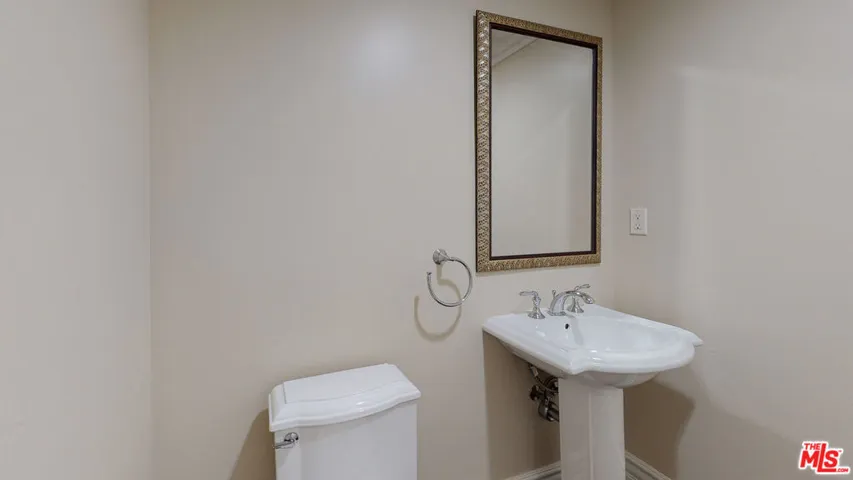11440 National Boulevard 2, Los Angeles, California 90064