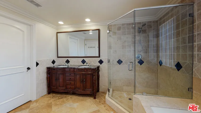 11440 National Boulevard 2, Los Angeles, California 90064