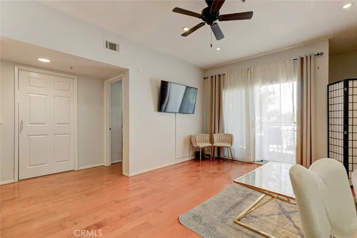 11124 Burbank Boulevard 101, North Hollywood, California 91601