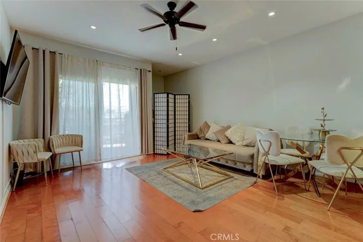 11124 Burbank Boulevard 101, North Hollywood, California 91601