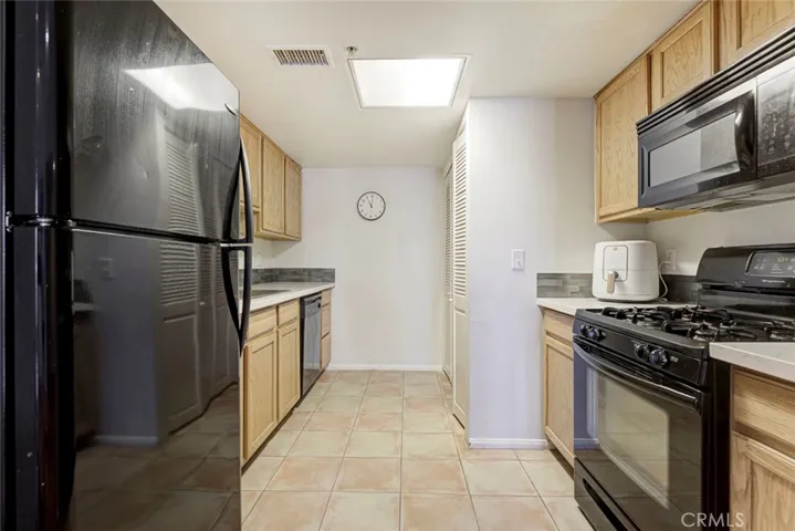 11124 Burbank Boulevard 101, North Hollywood, California 91601