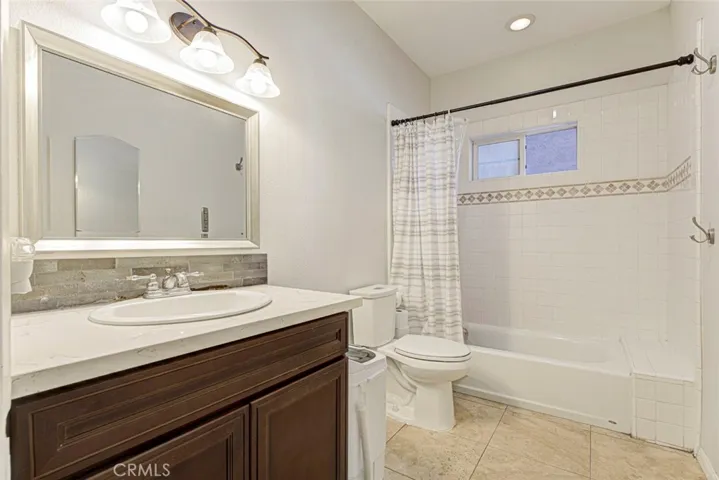 11124 Burbank Boulevard 101, North Hollywood, California 91601