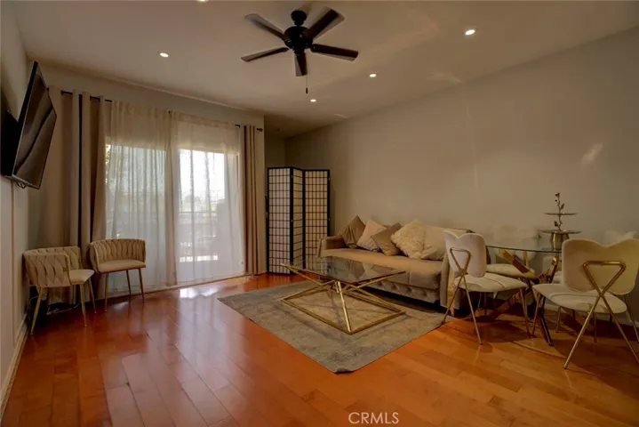 11124 Burbank Boulevard 101, North Hollywood, California 91601
