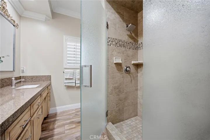 1328 Valov Lane, Bakersfield, California 93314
