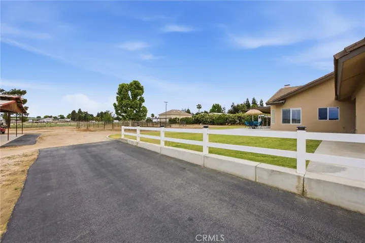 1328 Valov Lane, Bakersfield, California 93314
