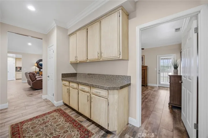 1328 Valov Lane, Bakersfield, California 93314