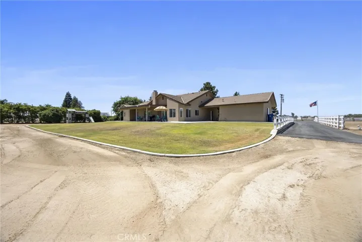 1328 Valov Lane, Bakersfield, California 93314