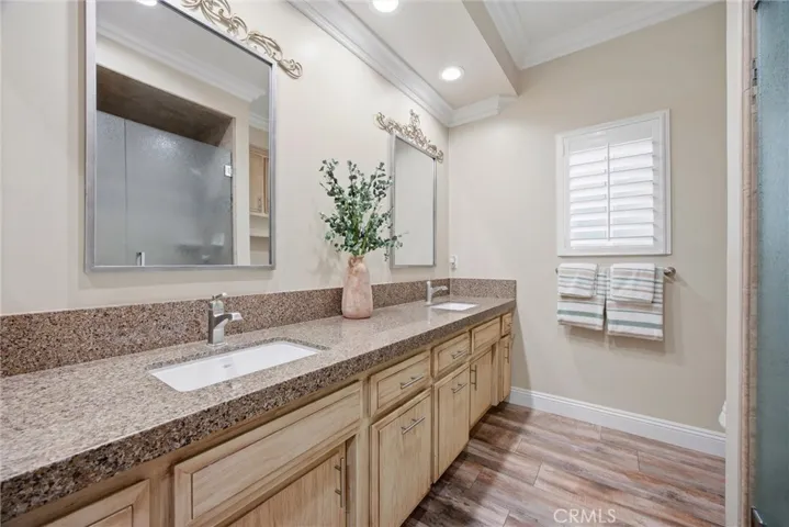 1328 Valov Lane, Bakersfield, California 93314