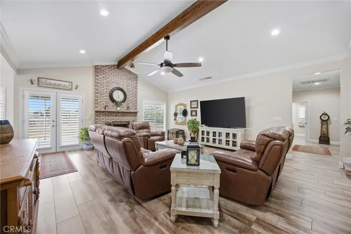1328 Valov Lane, Bakersfield, California 93314