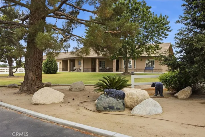 1328 Valov Lane, Bakersfield, California 93314