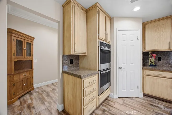 1328 Valov Lane, Bakersfield, California 93314