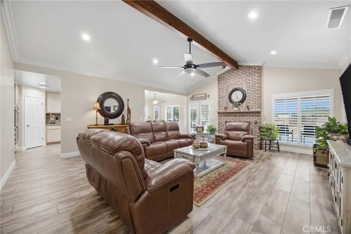 1328 Valov Lane, Bakersfield, California 93314
