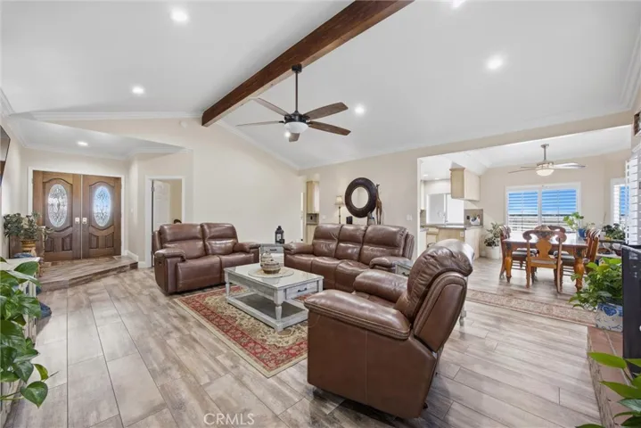 1328 Valov Lane, Bakersfield, California 93314