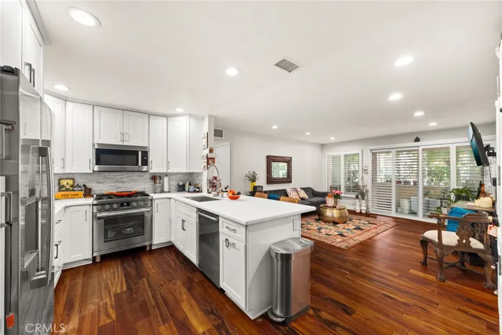 3860 Amberly, Inglewood, California 90305