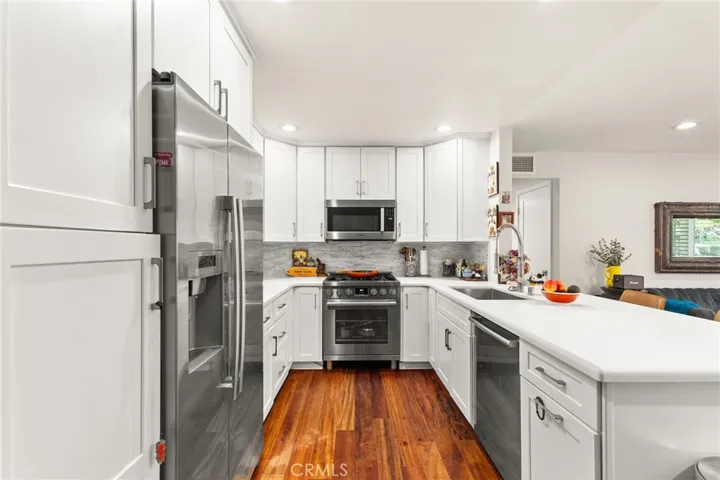 3860 Amberly, Inglewood, California 90305