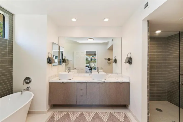 20-Primary Bathroom