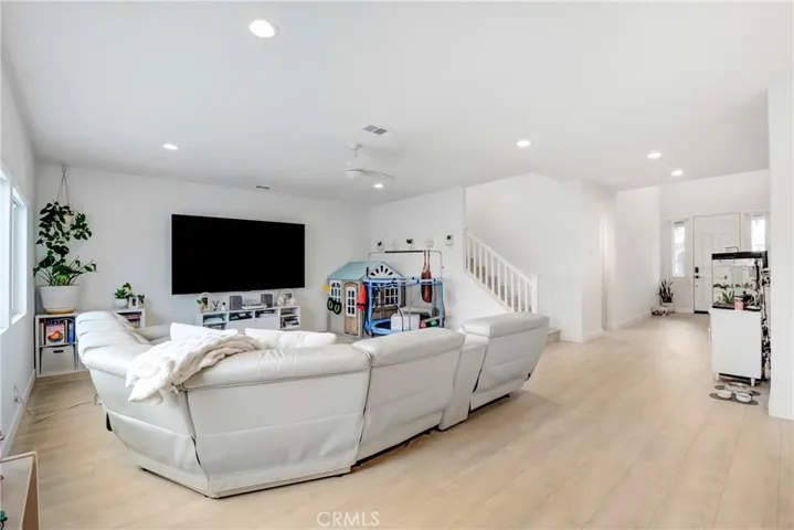 15740 Parry Peak Drive, Fontana, California 92336