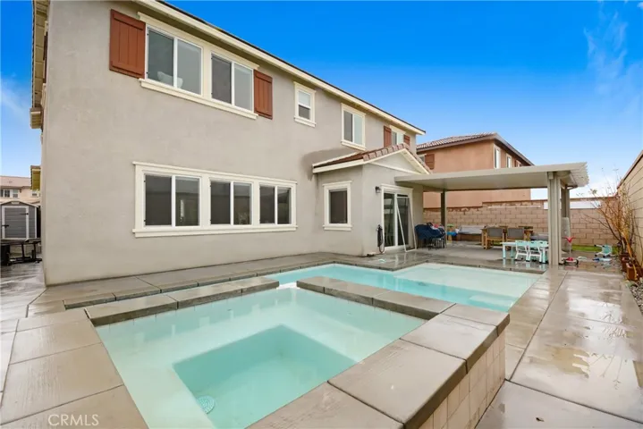 15740 Parry Peak Drive, Fontana, California 92336
