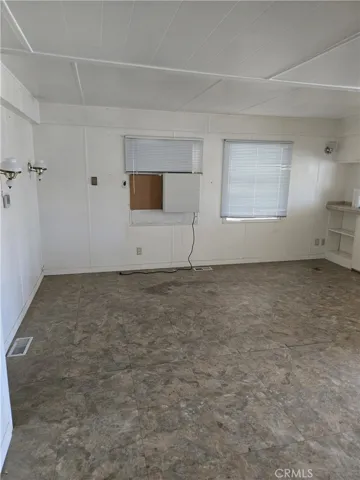 250 Santa Clara, Hemet, California 92543