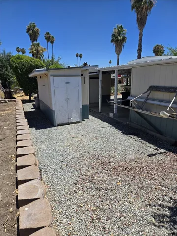 250 Santa Clara, Hemet, California 92543