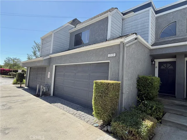1212 S Barranca B, Glendora, California 91740