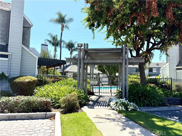 1212 S Barranca B, Glendora, California 91740