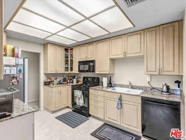9836 Vidor Drive 302, Los Angeles, California 90035