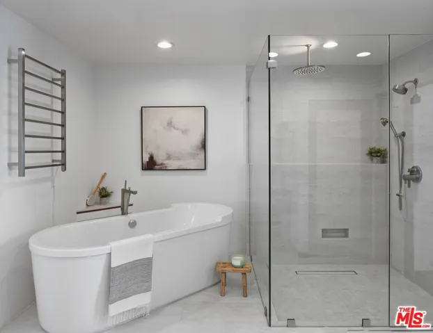 512 Brooks Avenue 6, Los Angeles, California 90291
