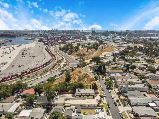 564 W Macarthur, San Pedro, California 90731
