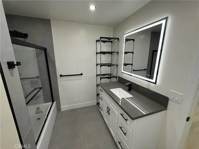 564 W Macarthur, San Pedro, California 90731