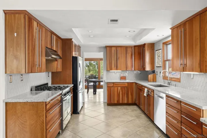 13952 Davenport, San Diego, California 92129