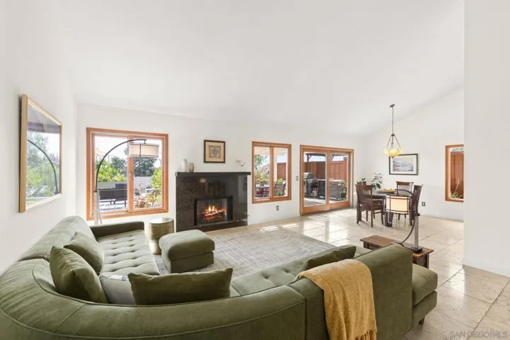 13952 Davenport, San Diego, California 92129