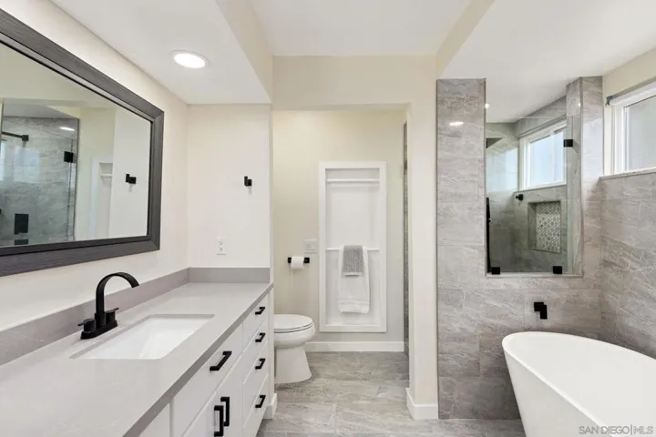 13952 Davenport, San Diego, California 92129