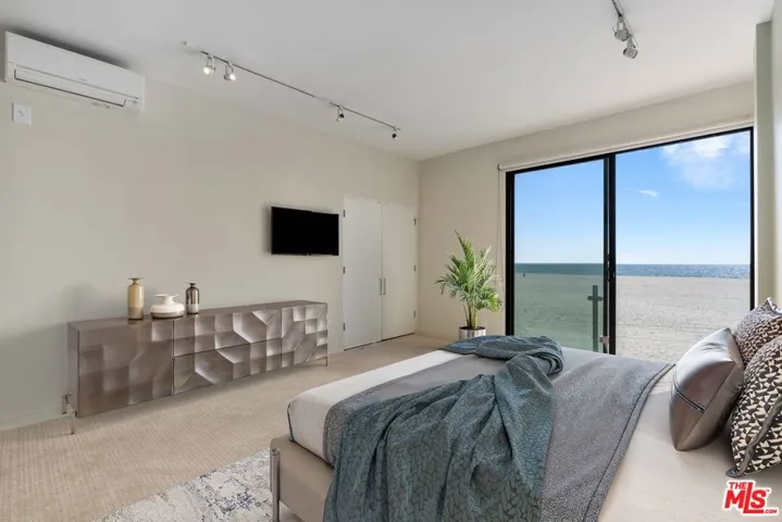 1 Northstar Street 101, Marina Del Rey, California 90292