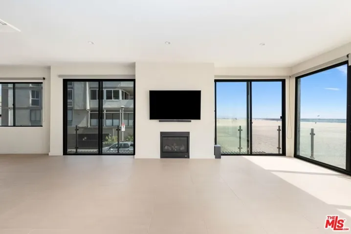1 Northstar Street 101, Marina Del Rey, California 90292