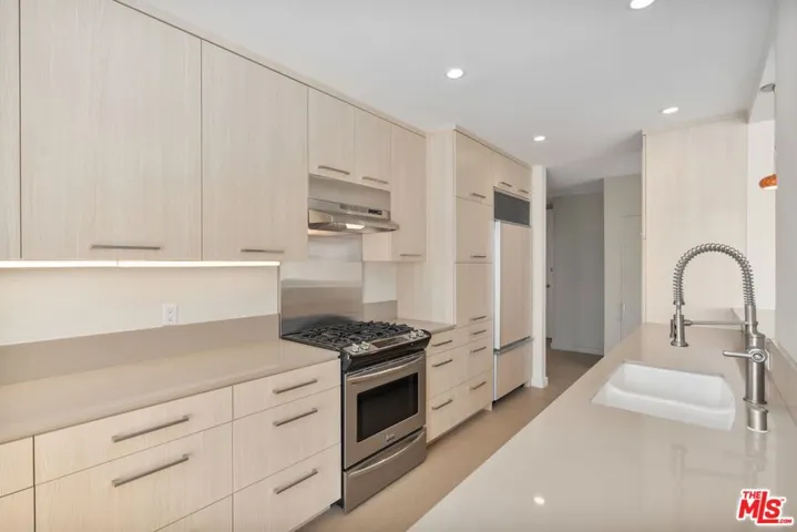 1 Northstar Street 101, Marina Del Rey, California 90292