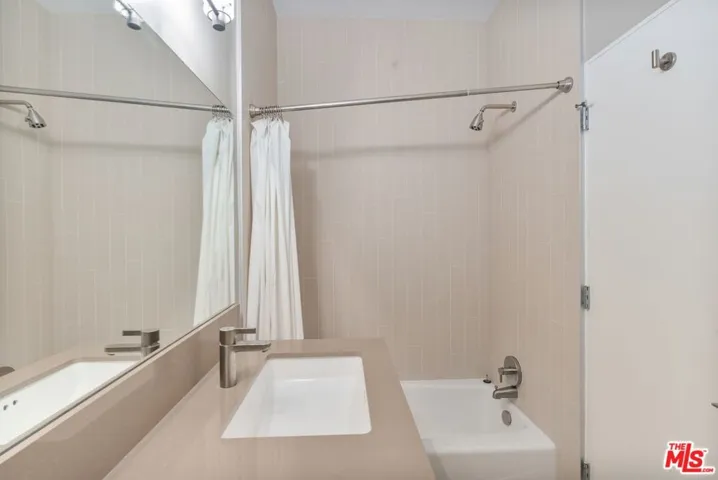 1 Northstar Street 101, Marina Del Rey, California 90292