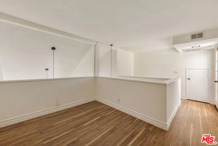 1900 Vine Street 403, Los Angeles, California 90068