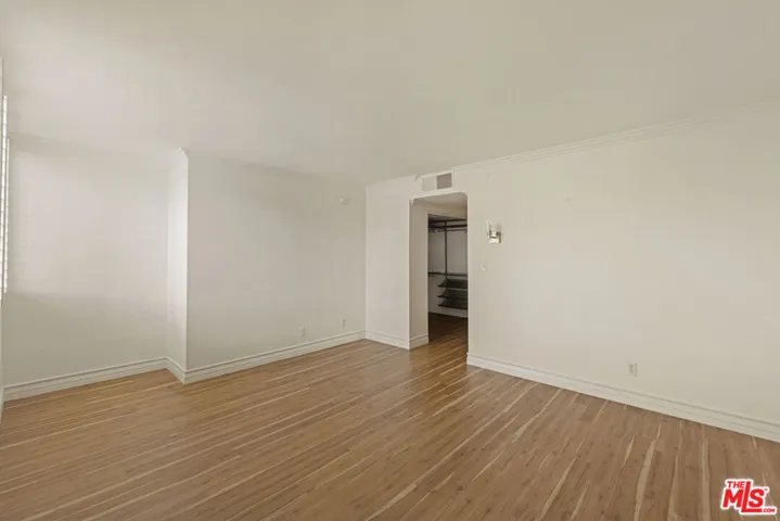 1900 Vine Street 403, Los Angeles, California 90068