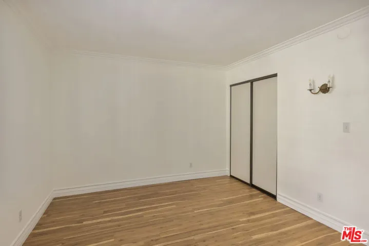 1900 Vine Street 403, Los Angeles, California 90068