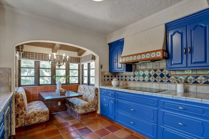 15295 Kennedy Road, Los Gatos, California 95032