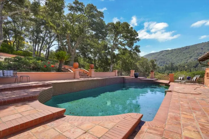 15295 Kennedy Road, Los Gatos, California 95032