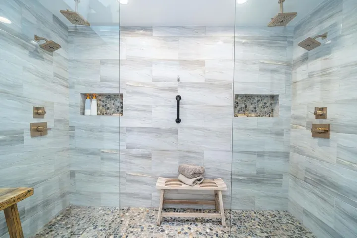 Guest Bath 1 Walk in Shower