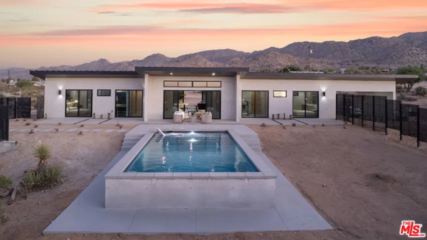 61464 Melton Trail, Joshua Tree, California 92252