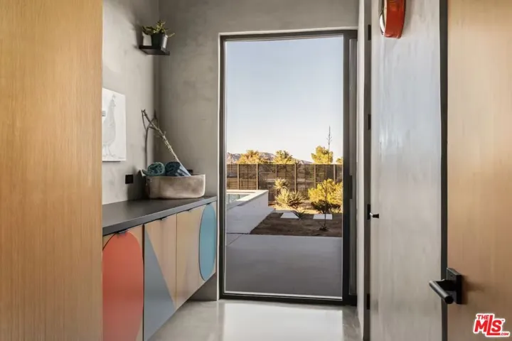 61464 Melton Trail, Joshua Tree, California 92252