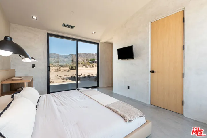 61464 Melton Trail, Joshua Tree, California 92252