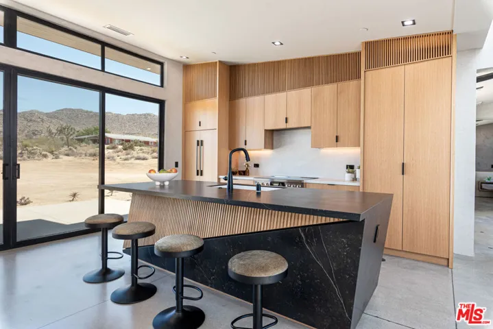 61464 Melton Trail, Joshua Tree, California 92252