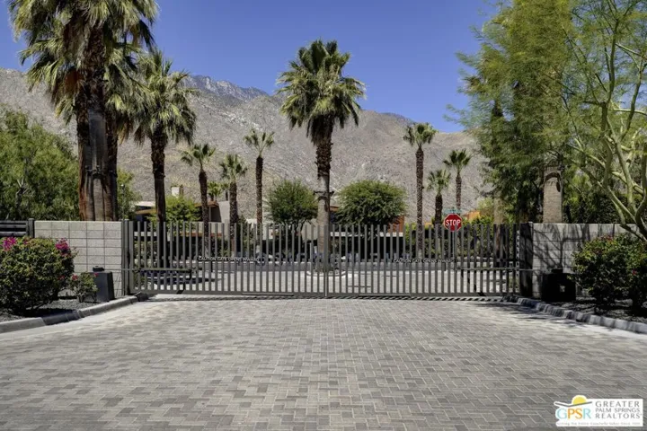 445 Dion Drive, Palm Springs, California 92262